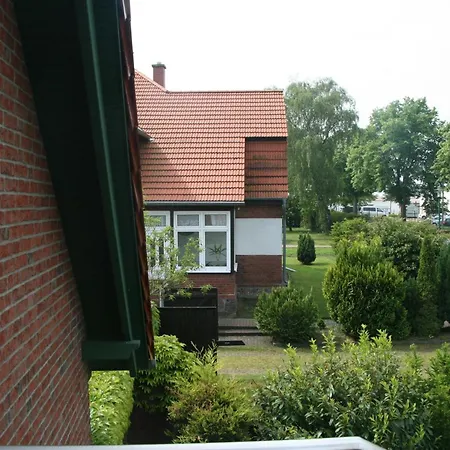 Leuchtturmblick Nahe Kuehlungsborn